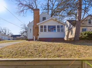 1114 Maybelle St NE, Grand Rapids, MI 49503