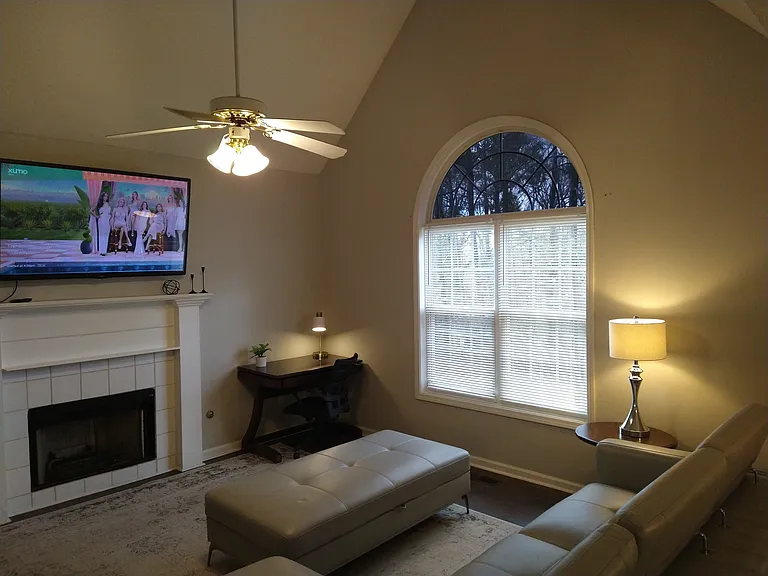 1935 Venesa Cir — Photo 6