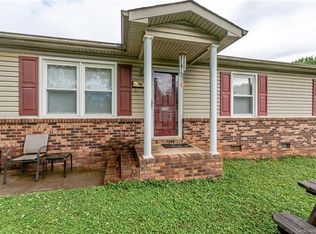 919 Laye St, Belmont, NC 28012