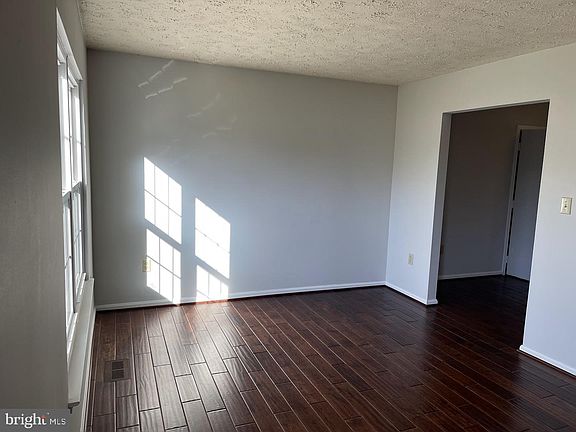3rd image of 6653 Antelope Ct