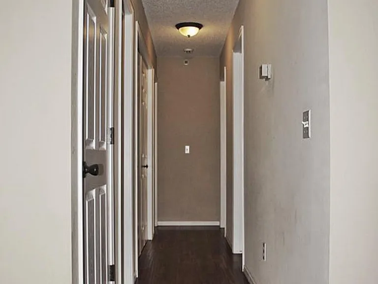 3245 W Parkway Dr — Photo 11