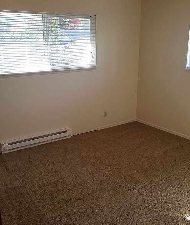 1842nd St 4 Plex Apartment Rentals Salem, OR Zillow