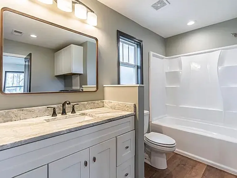 732 Bellaire Ave — Photo 19