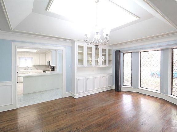 3rd image of 408 Kiwi St