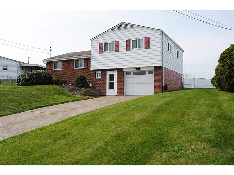 112 Homer Cir photo 1