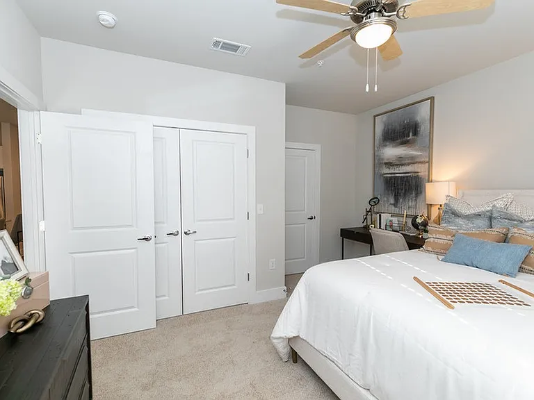 Annabelle on Main 55+ Active Adult Apartment Homes — Photo 19