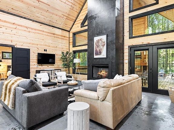 4th image of 86 Preserve Way