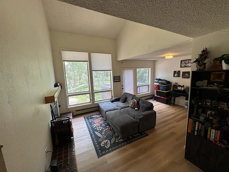 264 Eagle Dr #305 — Photo 10