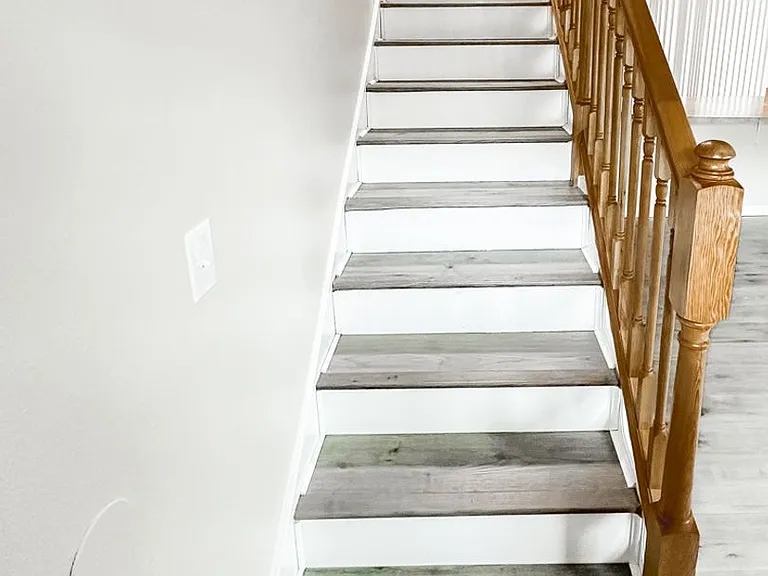 Catalina Apartments — Photo 11