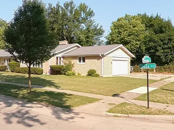 200 Dole Ave, Crystal Lake, IL 60014