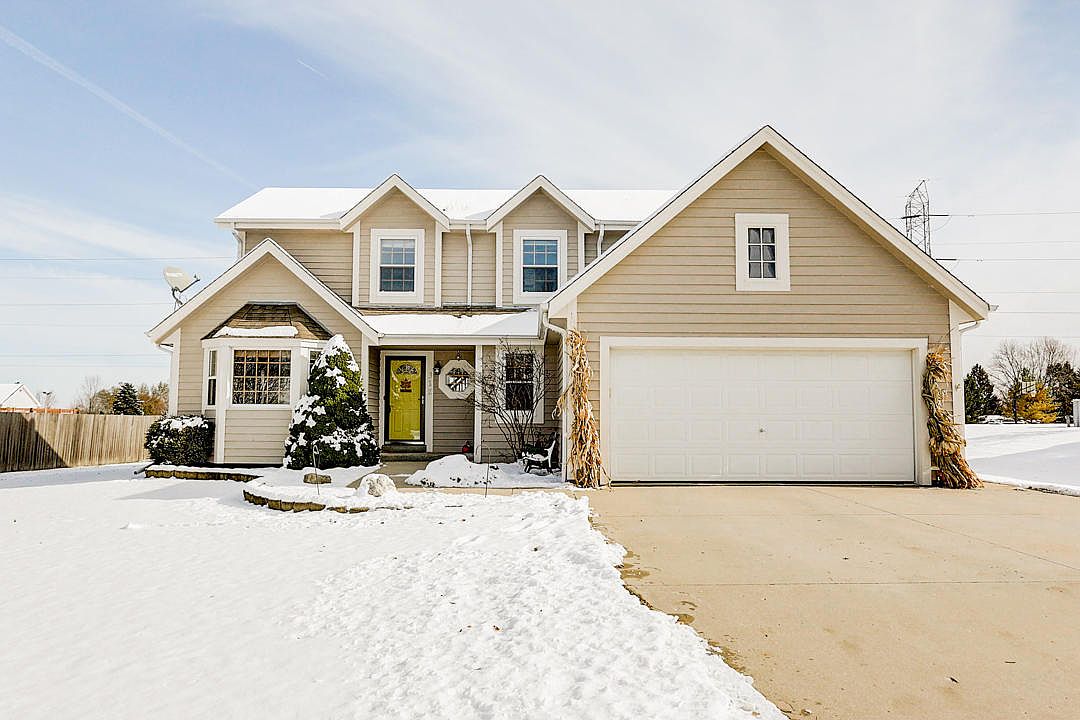 312 S Cottrell Dr, Saukville, WI 53080 Zillow