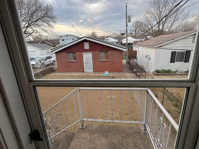 5011 Goethe Ave #B — Photo 18