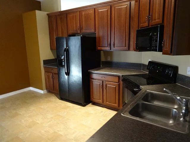 11905 Pikeville Ct — Photo 2