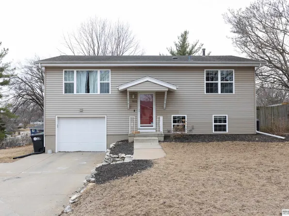 9515 Spencer St, Omaha, NE 68134