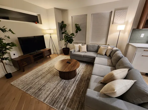 1109 NW 65th St, Seattle, WA 98117