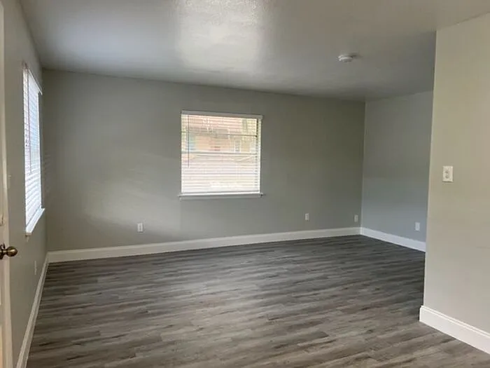 125 S Salisbury Ave #B1 — Photo 2