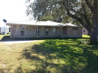 19961 Englin Rd, Winnie, TX 77665