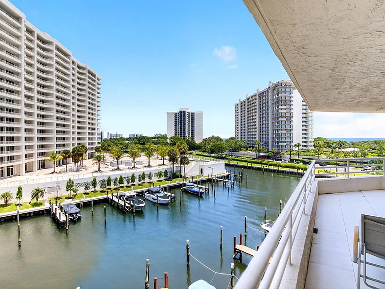 4101 N Ocean Blvd #401 — Photo 8