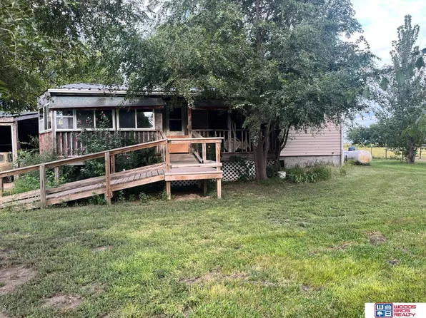 1653 15th Rd, Central City, NE 68826