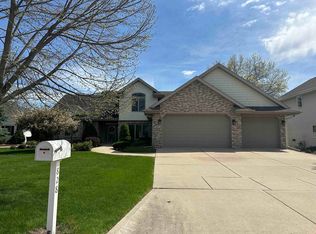 828 Sentinel Dr, Janesville, WI 53546