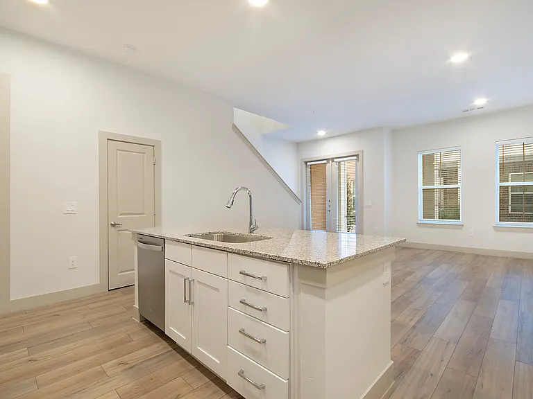 4705 W Spring Creek Pkwy — Photo 4