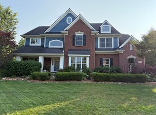 6820 Oakhurst Ridge Rd, Clarkston, MI 48348