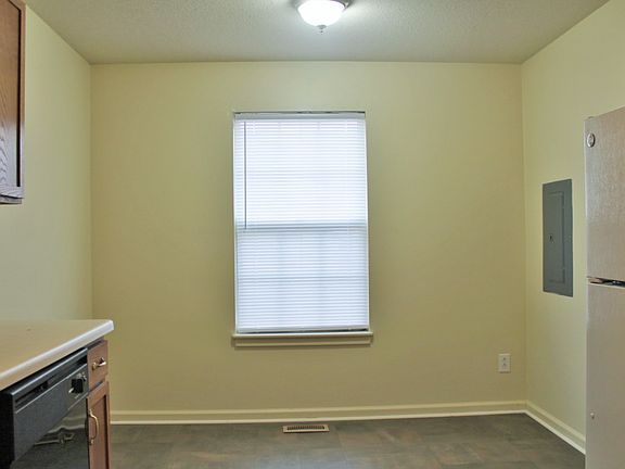 3rd image of 3872 Jockey Dr APT D
