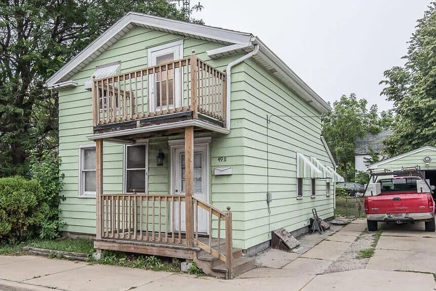 4911 Sheridan ROAD photo 1