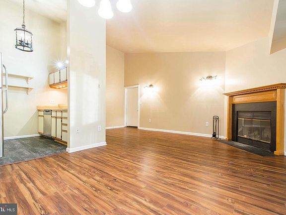 4th image of 6803 White Water Way Unit 304