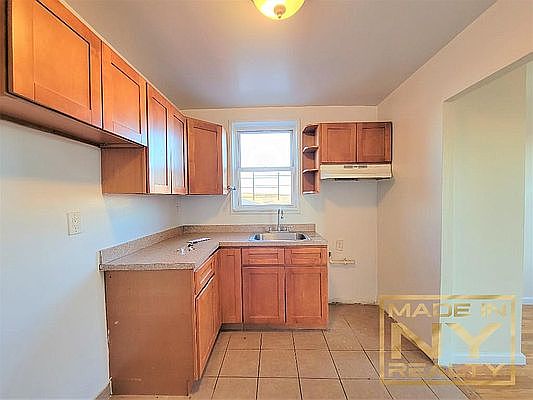 4th image of 14202 84th Dr APT 6k