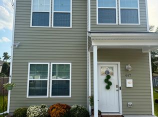 617 Downing St, Hampton, VA 23661