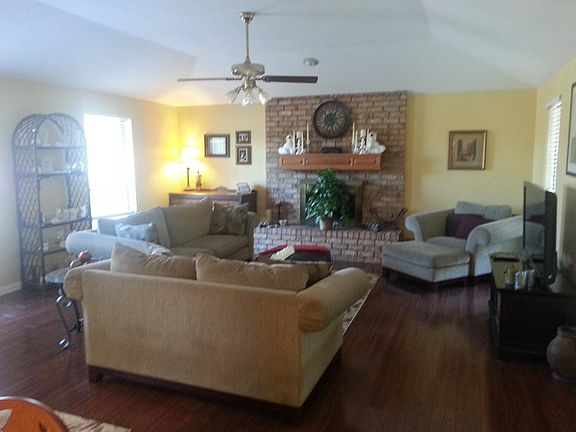 2nd image of 900 Auburn Ct