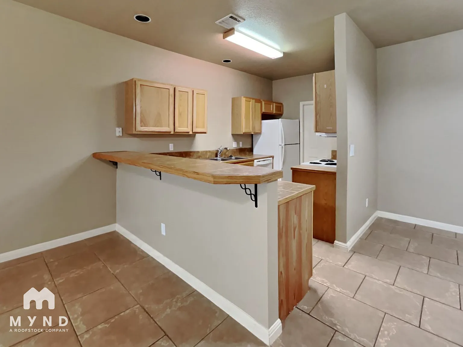 3 bed, 2.0 bath, 1275 sqft, $1,450 — Photo 4