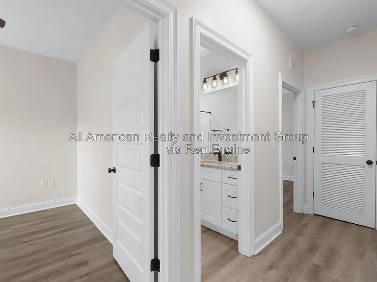 331 Adams Dr — Photo 12