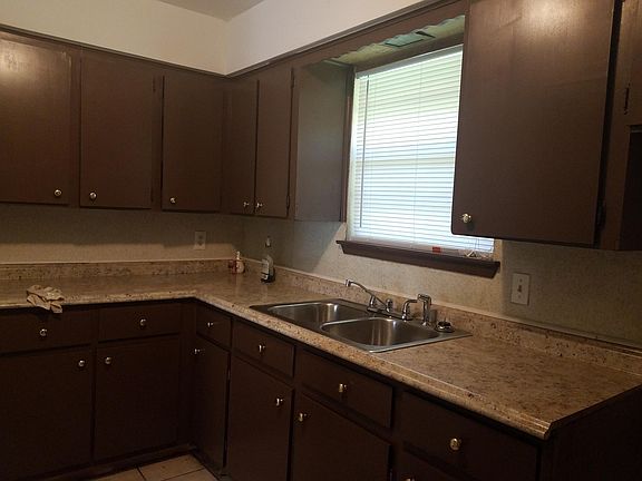 5th image of 11066 Spottswood Dr