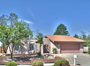 5605 Equestrian Dr NW, Albuquerque, NM 87120