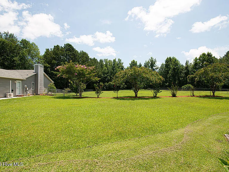 304 Gaston Ct — Photo 26
