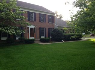 29 Gavins Pond Rd, Sharon, MA 02067