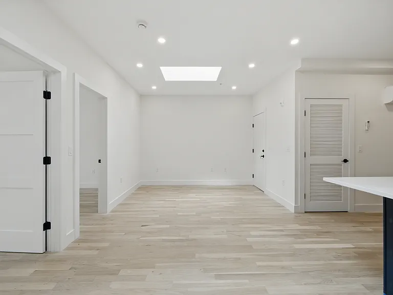 633 Newark Ave #302 — Photo 12