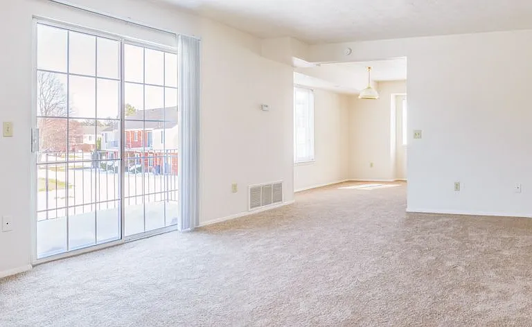 Windsor Gardens Apartments — Photo 125