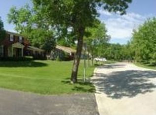 311 Glan Tai Dr, Ballwin, MO
