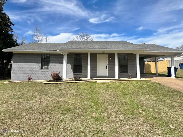 10630 Chateau Dr, Olive Branch, MS 38654