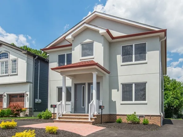 33 Van Dyke St, Wallington, NJ 07057