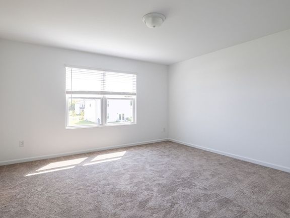 Spacious Owner s Suite