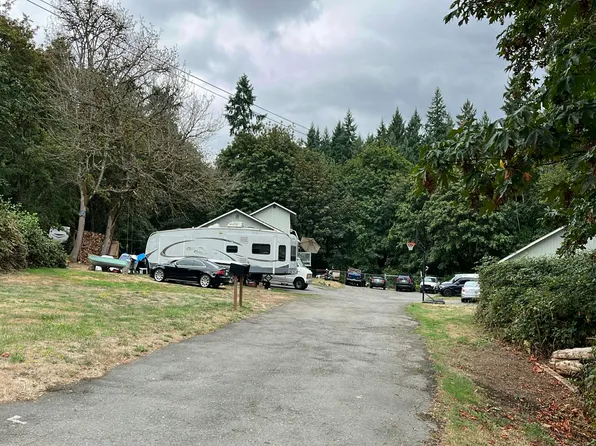6415 7th St NE #A, Tacoma, WA 98422