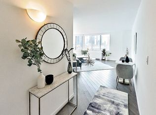 650 W 42nd St APT 2024, New York, NY 10036
