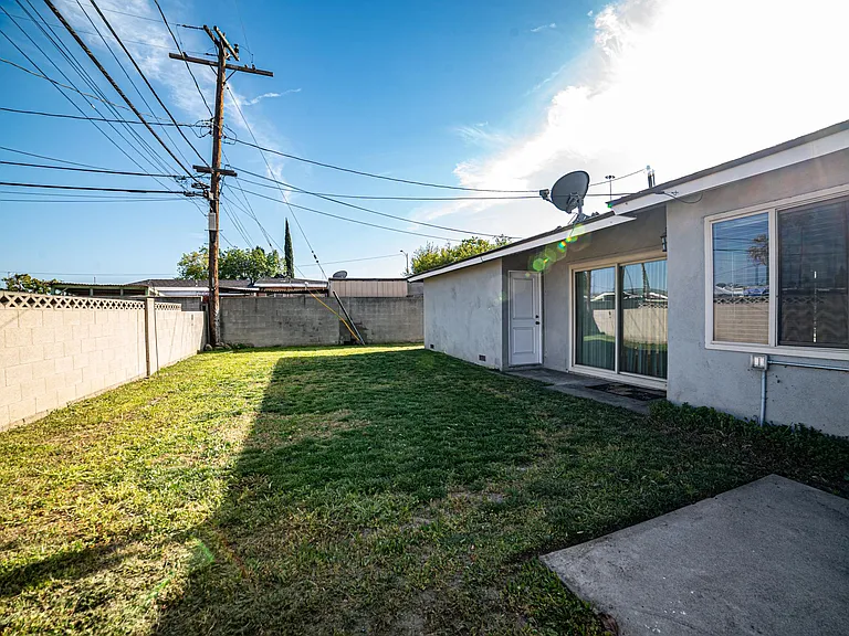 1408 N Buckingham St — Photo 28