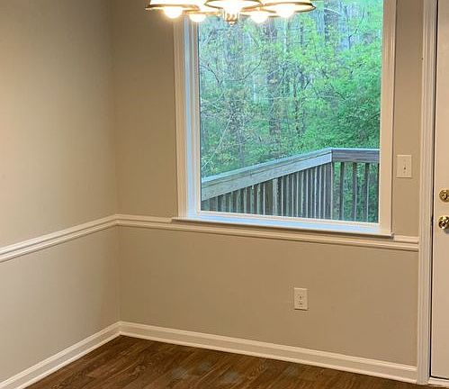 5th image of 2651-2657 Parkside Way