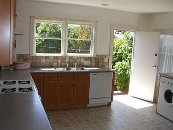 3010 Stanton - Kitchen