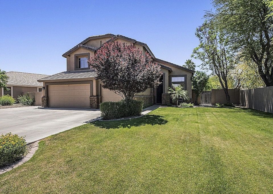 1st image of 3279 E Oriole Dr